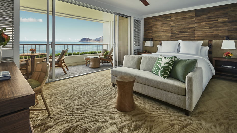 Hotel bedroom photo oceanfront at Four Seasons Ko Olina Resort Oahu.